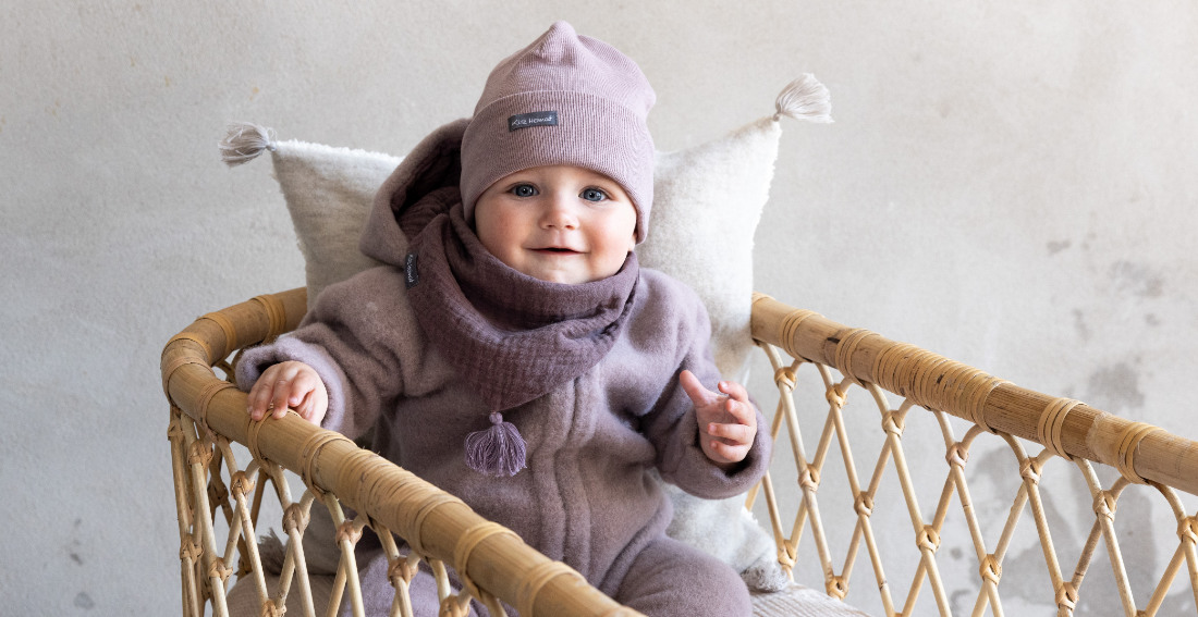Babys richtig anziehen im Herbst und Winter – einfach erklärt